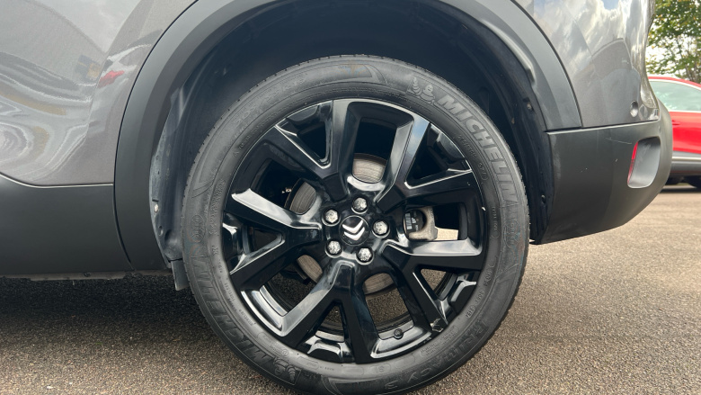 Citroen C5 Aircross 1.2 Hybrid 136 E-series 5dr e-DCS6 Petrol Hatchback